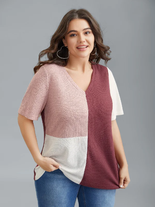 Color Block V-Neck Relaxed Fit T-Shirt