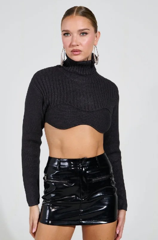 MADE YOU LOOK SUPER CROPPED SWEATER IN CHARCOAL GREY