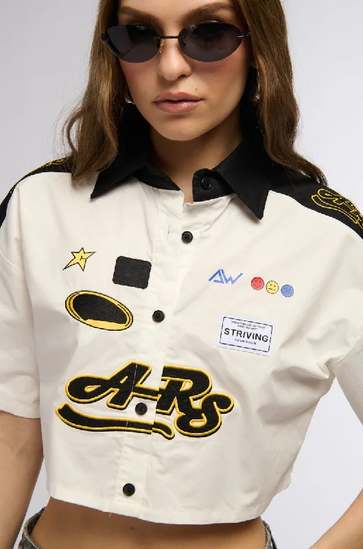 MEET YOU AT THE FINISH LINE COLLARED CROPPED SHIRT