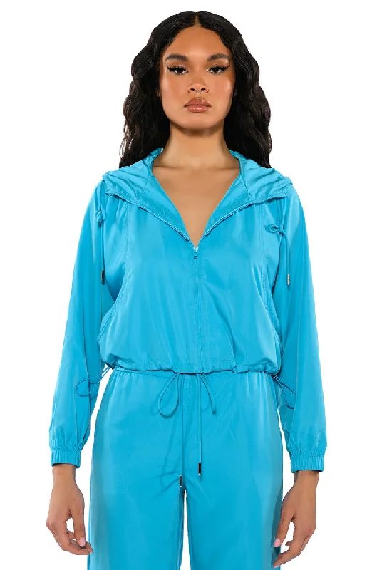 VACAY MODE ZIP UP SWEATSHIRT